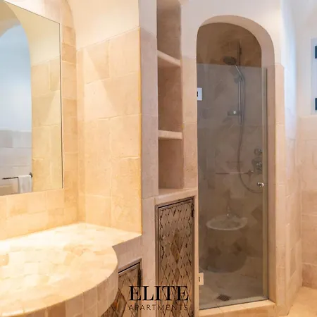 Smeralda View Luxury Apartment *